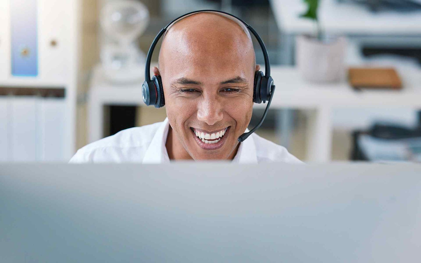 Do Security Solutions Mirror the Streaming Content Dilemma?